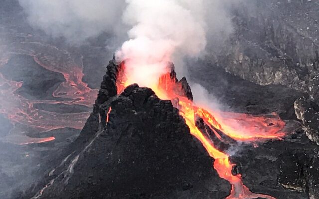 10-Day Uganda, Rwanda & Congo Safari: Gorilla Trekking and Mount Nyiragongo