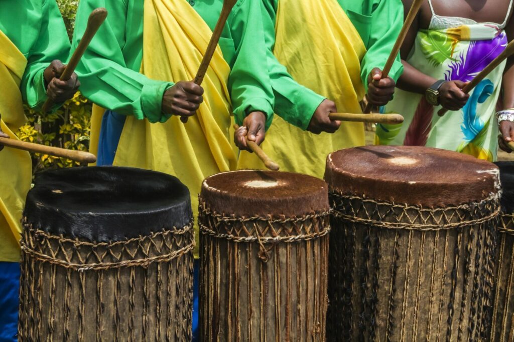 Tooro Cultural Tours: