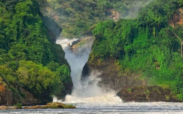 Karuma Falls