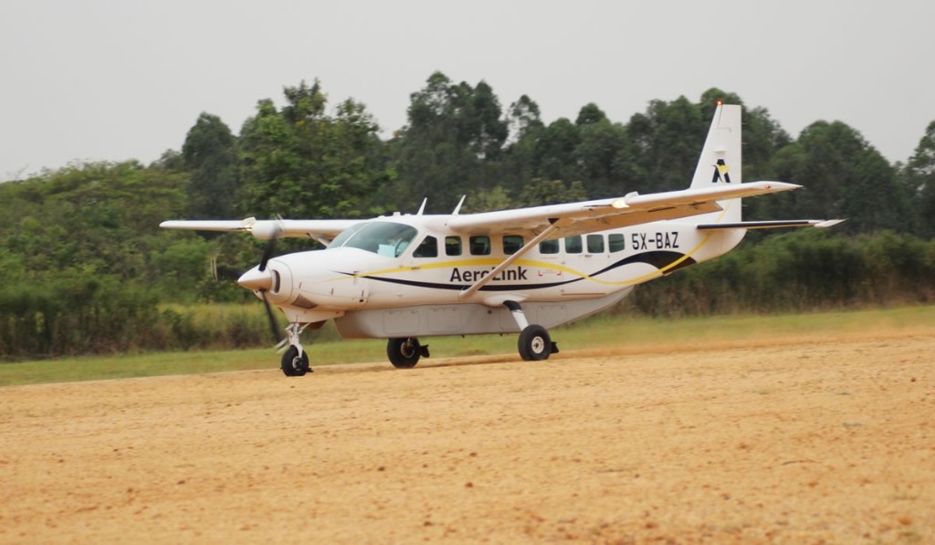 Fly-In Safaris Uganda: The Ultimate Guide to Luxury Air Safaris in the Pearl of Africa — Uganda safari travel guide